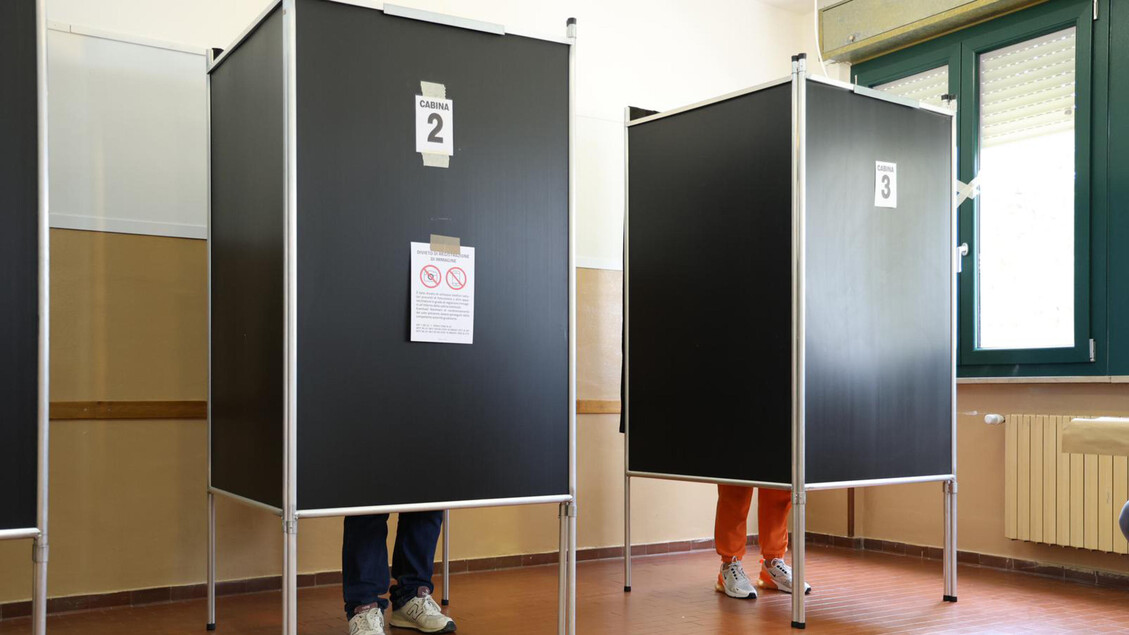 Elezioni amministrative: oggi seggi aperti dalle 7 in 117 comuni, 4 capoluoghi coinvolti
