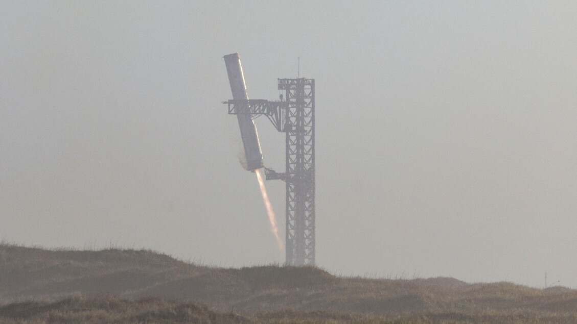 SpaceX effettua il nono test di lancio del razzo Starship con successo