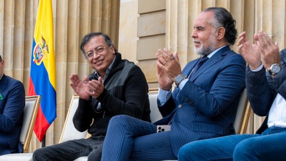 Petro avverte il Senato: ultimatum per l’approvazione della riforma del lavoro