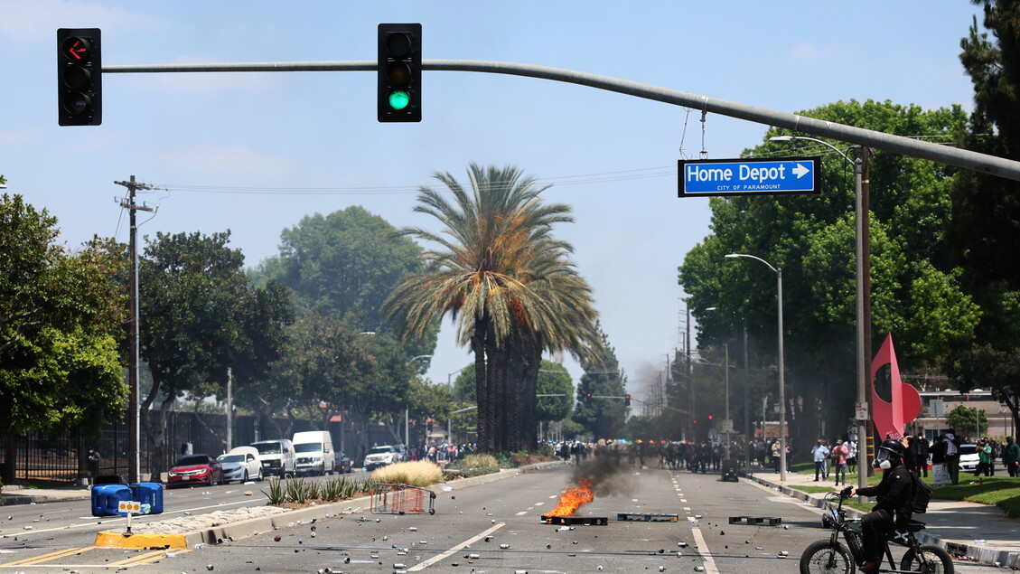 Il capo dell’immigrazione ordina l’invio della Guardia Nazionale a Los Angeles