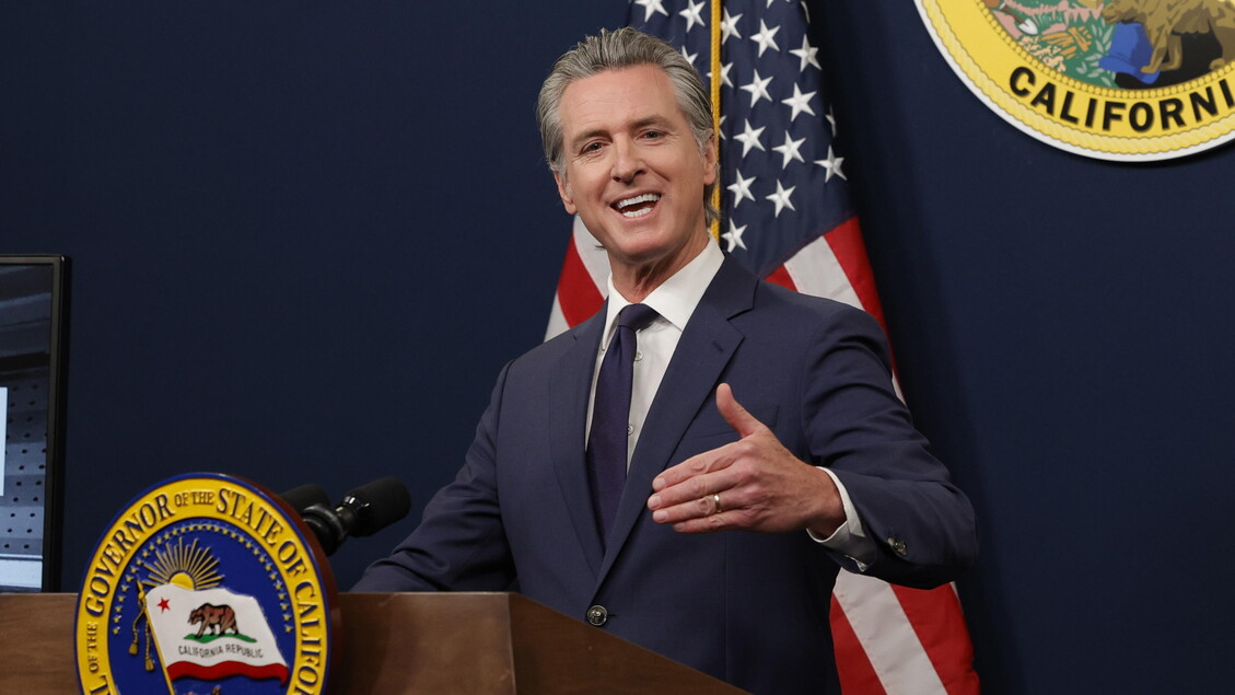 Newsom critica Trump: “Raddoppiare la Guardia Nazionale è imprudente”