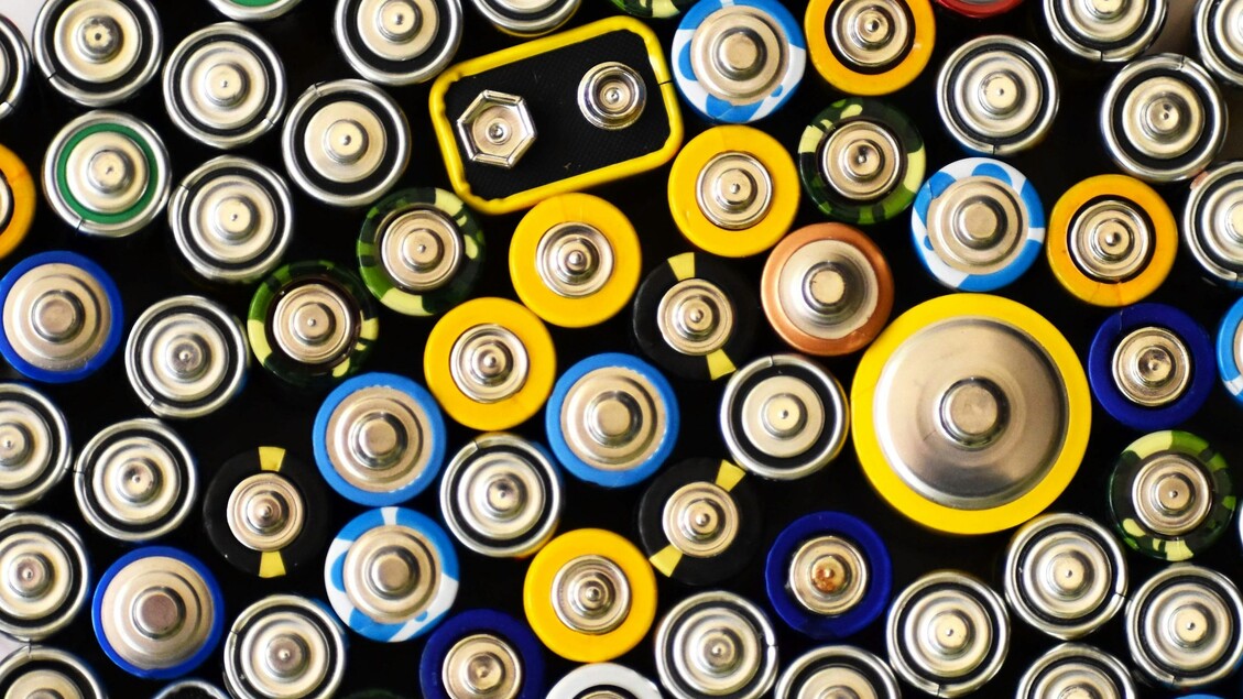 Un approccio ecologico per il riciclo delle batterie ricaricabili