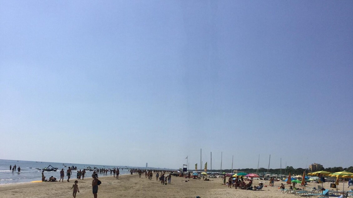 Incidente mortale in spiaggia: conclusa l’indagine sulla ruspa coinvolta