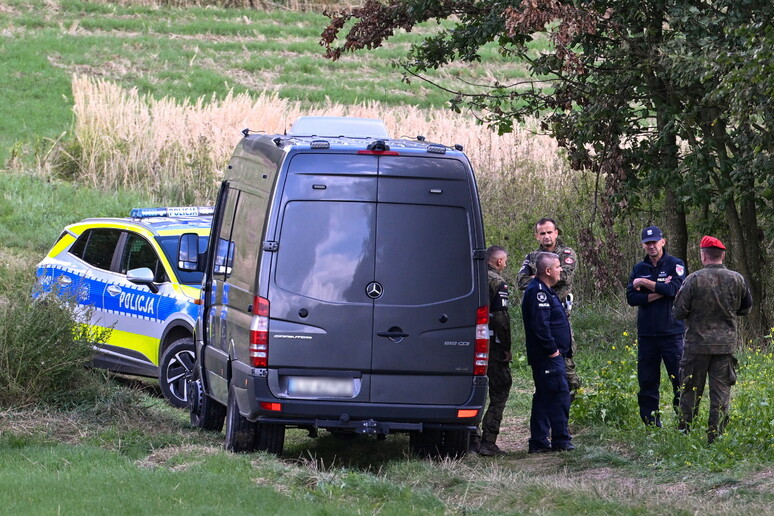 Polonia chiude il proprio spazio aereo e fa decollare i jet in volo