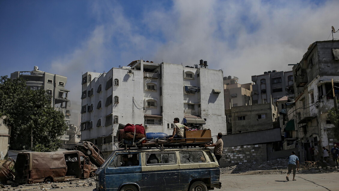 Gaza: nove vittime in un attacco aereo all’alba secondo Wafa