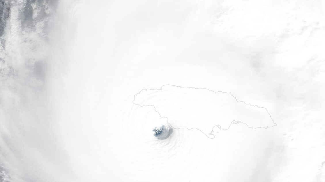 Caraibi, uragano Melissa ridotto a categoria 4 dopo intensi venti