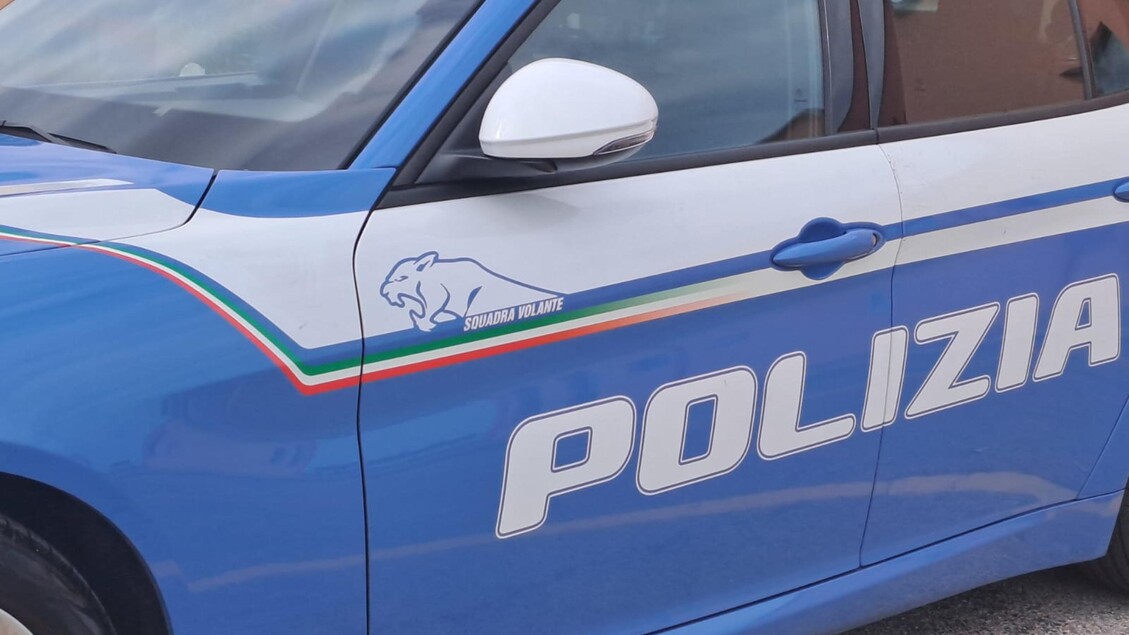 Un agente di polizia perde la vita in un incidente stradale nel Napoletano