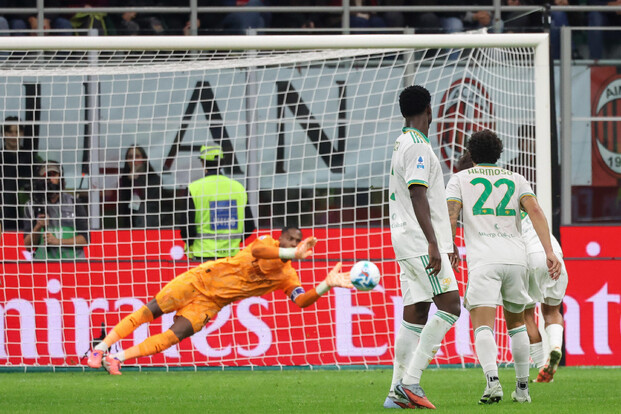 Il Milan supera la Roma 1-0 grazie a Pavlovic, Dybala fallisce un rigore all’82’