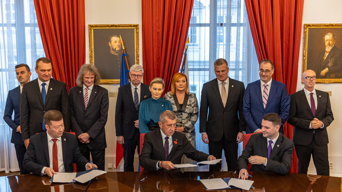 Accordo di coalizione a Praga: si forma un governo di destra critico verso l’Ue