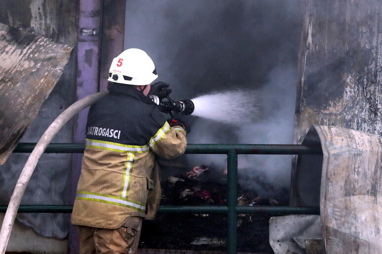 Bosnia: tragico incendio in una casa di riposo a Tuzla, nove vittime accertate